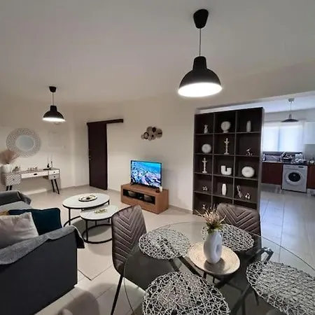 Two Bedroom Luxury * Larnaca